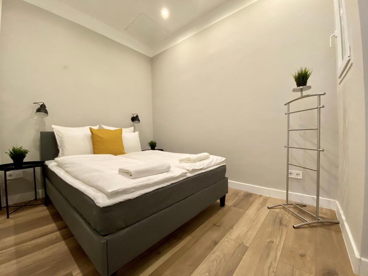 Standard Apartment By Hi5 - 2 Bedroom Suite In The Center Budapešť Exteriér fotografie
