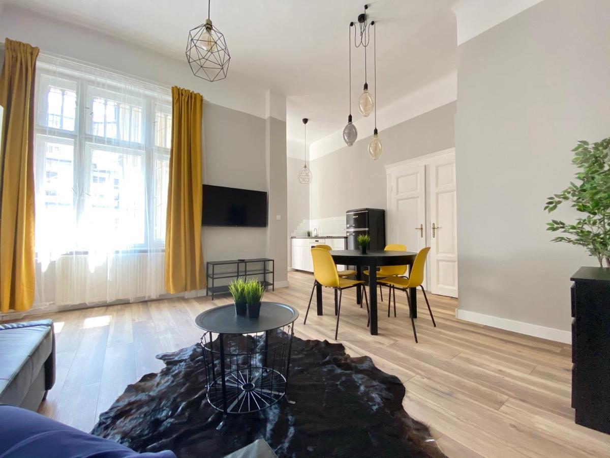 Standard Apartment By Hi5 - 2 Bedroom Suite In The Center Budapešť Exteriér fotografie